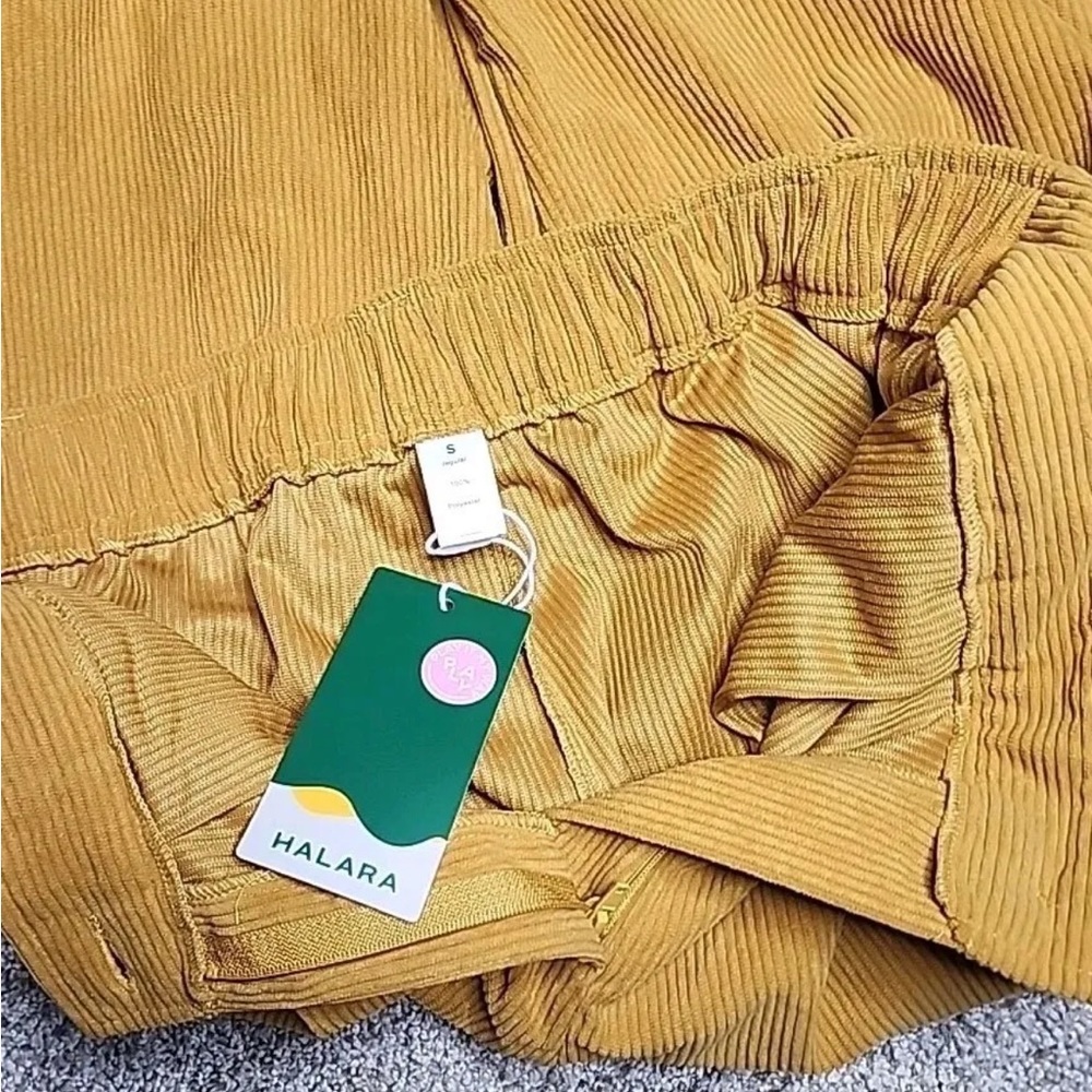 Halara NWT SMALL Yellow Corduroy pant